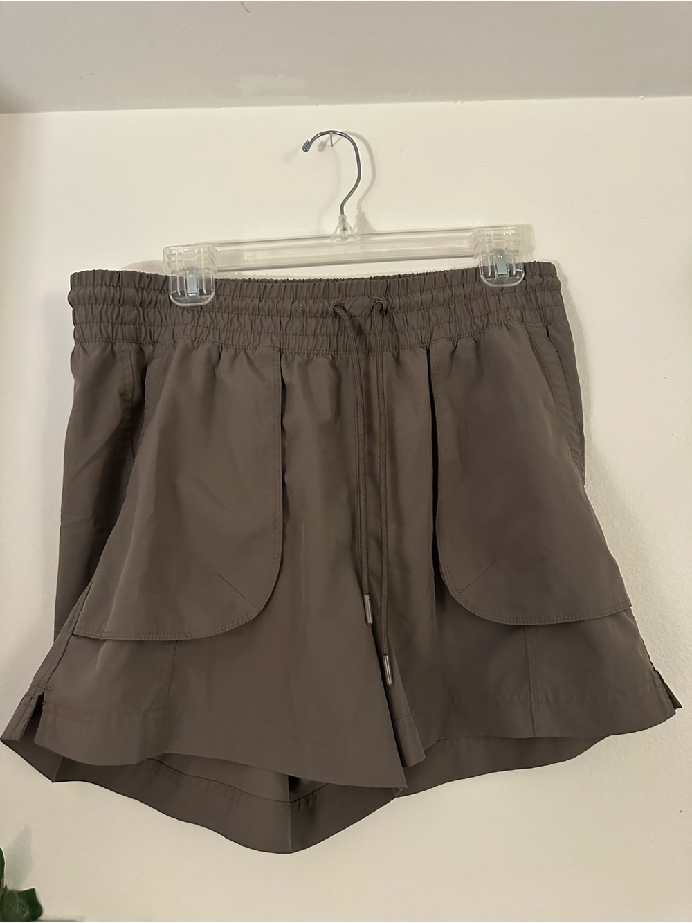 Old Navy Taupe Elastic Waist Utility Shorts